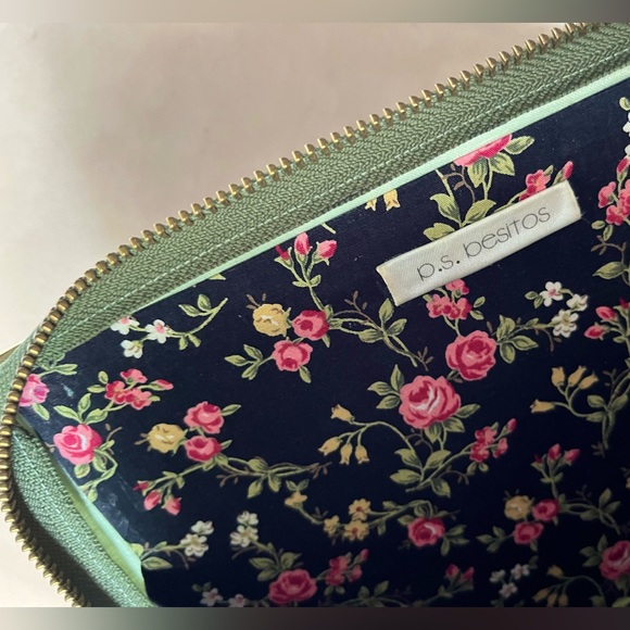 PS Besitos Book Clutch Lolita - Picture 4 of 10